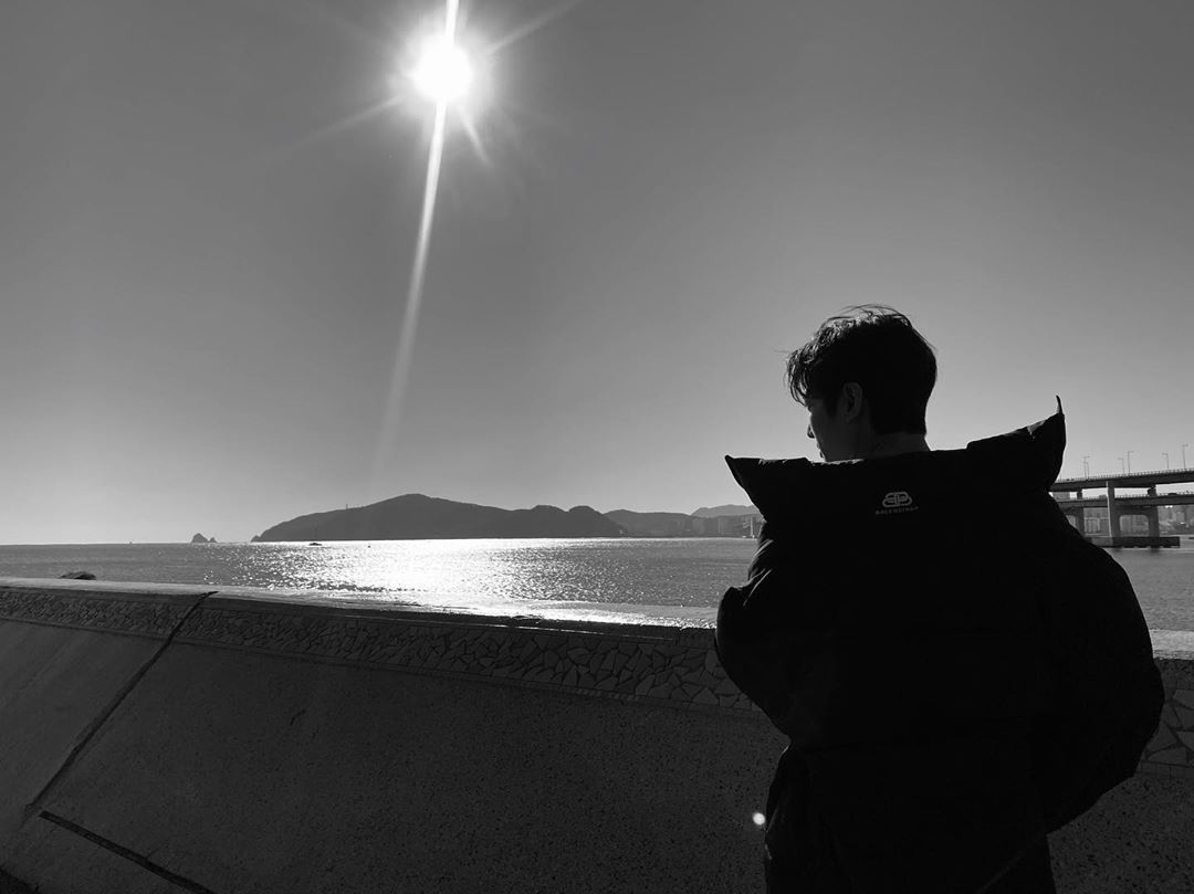 他要回归啦！韩剧扛把子、长腿欧巴始祖，还公开承认看过小电影