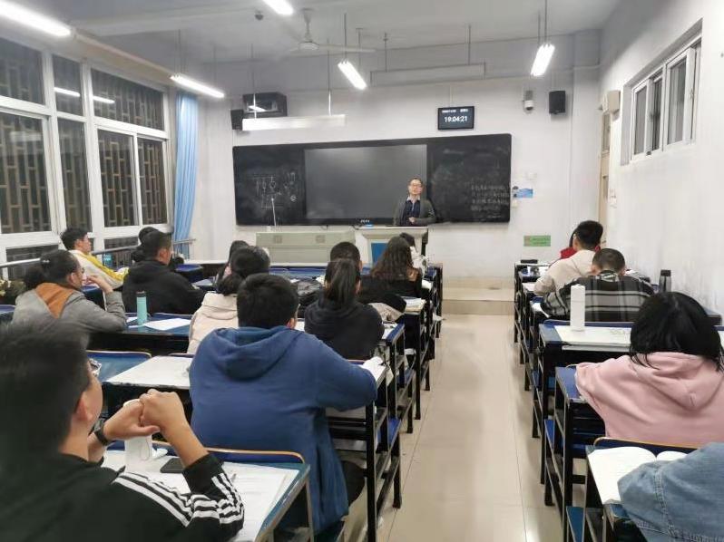 走出4位院士,毕业生赴名校深造!郑州大学化学学院“实力硬核”!