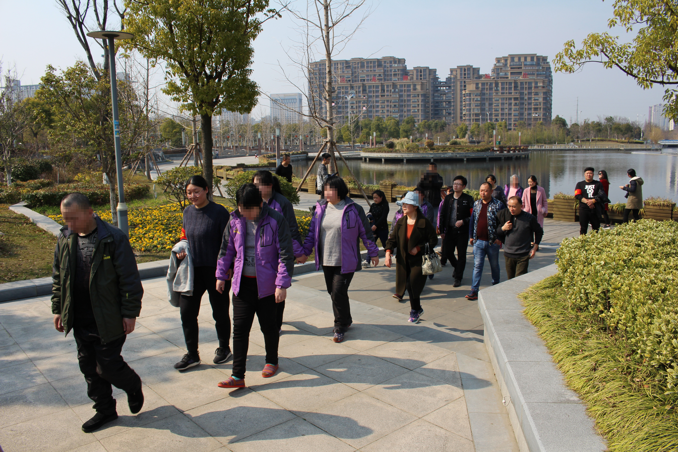 绮剧鐥呭尰闄㈢殑鐧借。澶╀娇,绮剧鐥呭尰闄㈢殑娓╂殩浼樼浜嬭抗