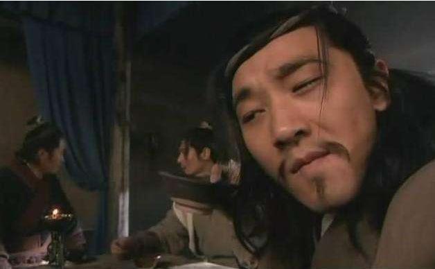 时迁成为梁山好汉的过程,时迁战功赫赫为何排名垫底