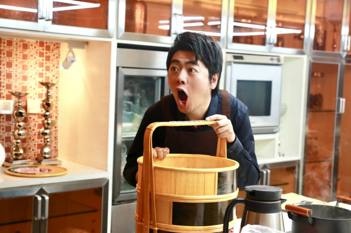 朗朗受李云迪影响,钢琴家郎朗如何遭非议