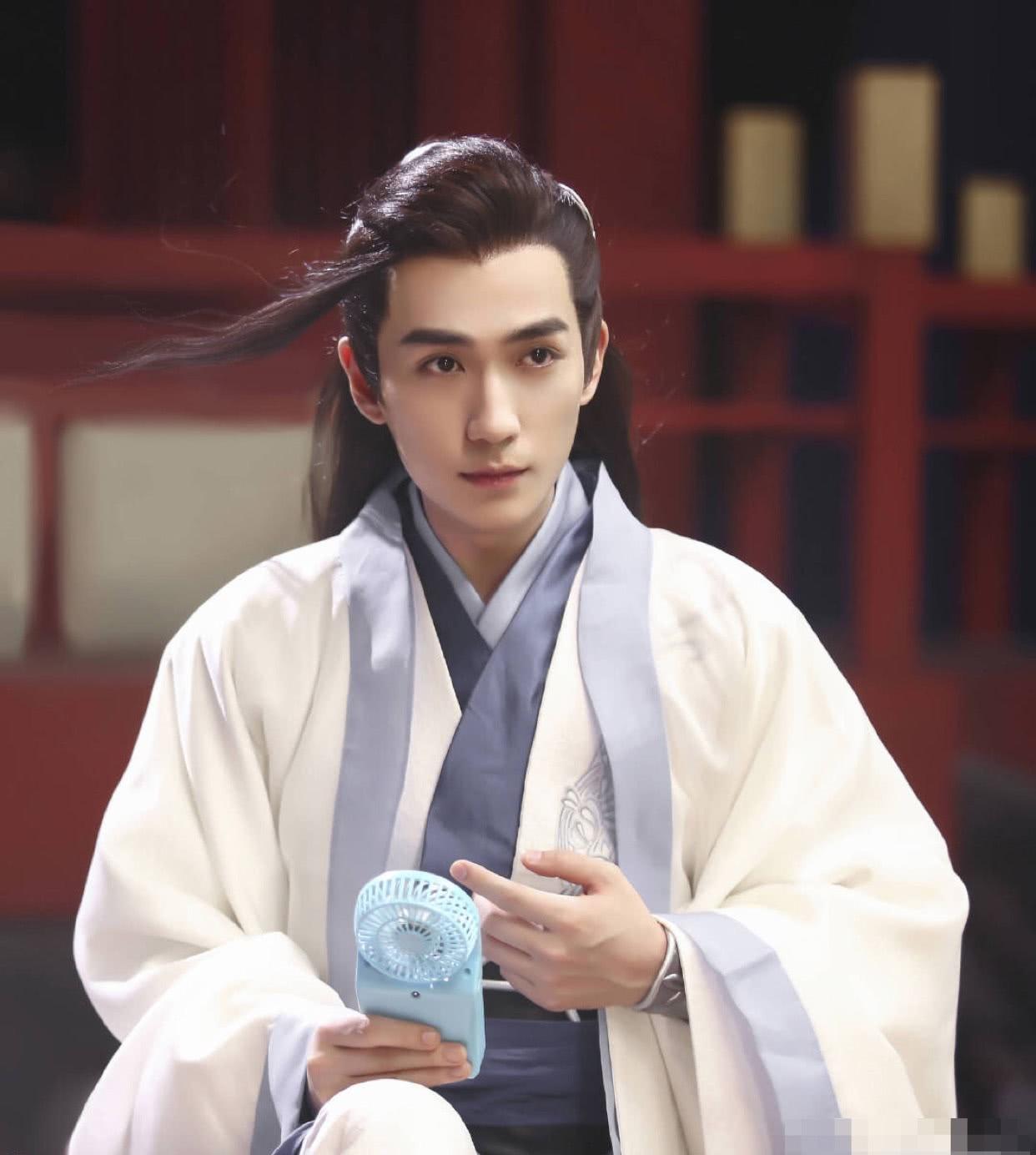 朱一龙剑道完整,朱一龙艺考摔倒原视频完整版