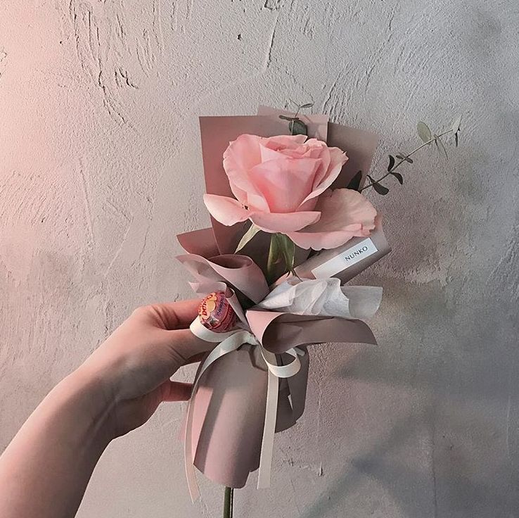 单支花束图片送女朋友,单支玫瑰花束怎么包装赶紧学起来
