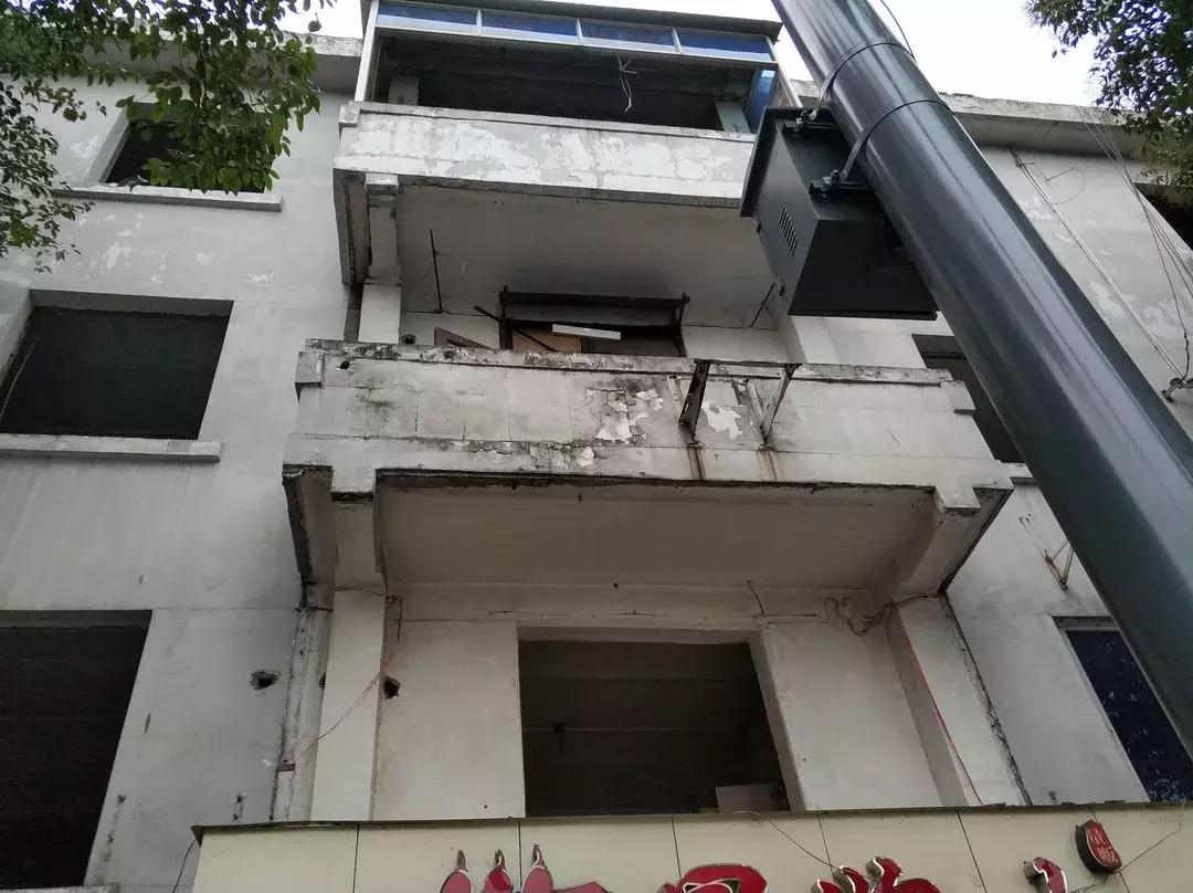 拆迁补偿谈不成可以不搬吗,拆迁方谈补偿谈不拢找哪个部门