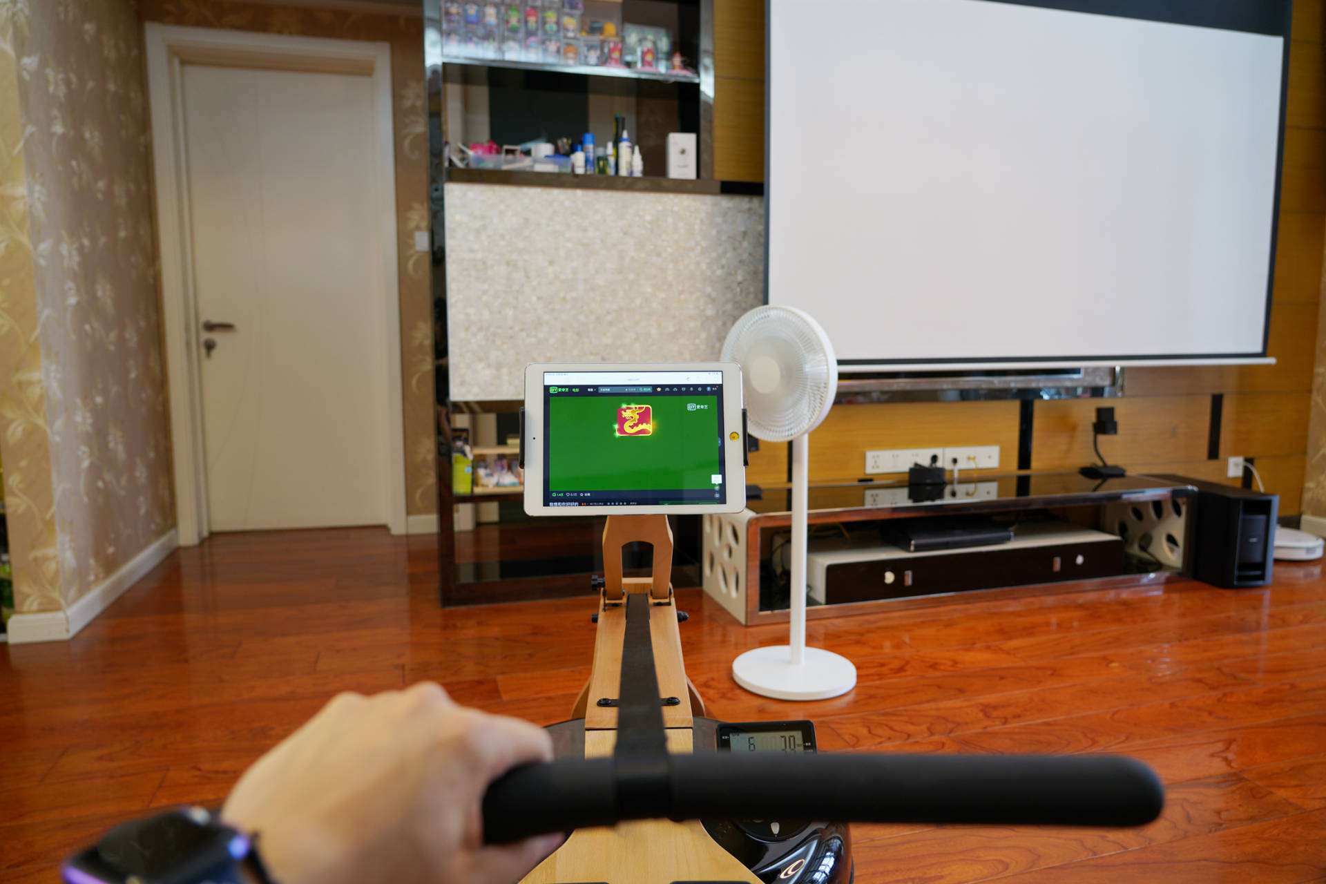 跑步机和划船机哪个效果好,划船机跑步机效果对比