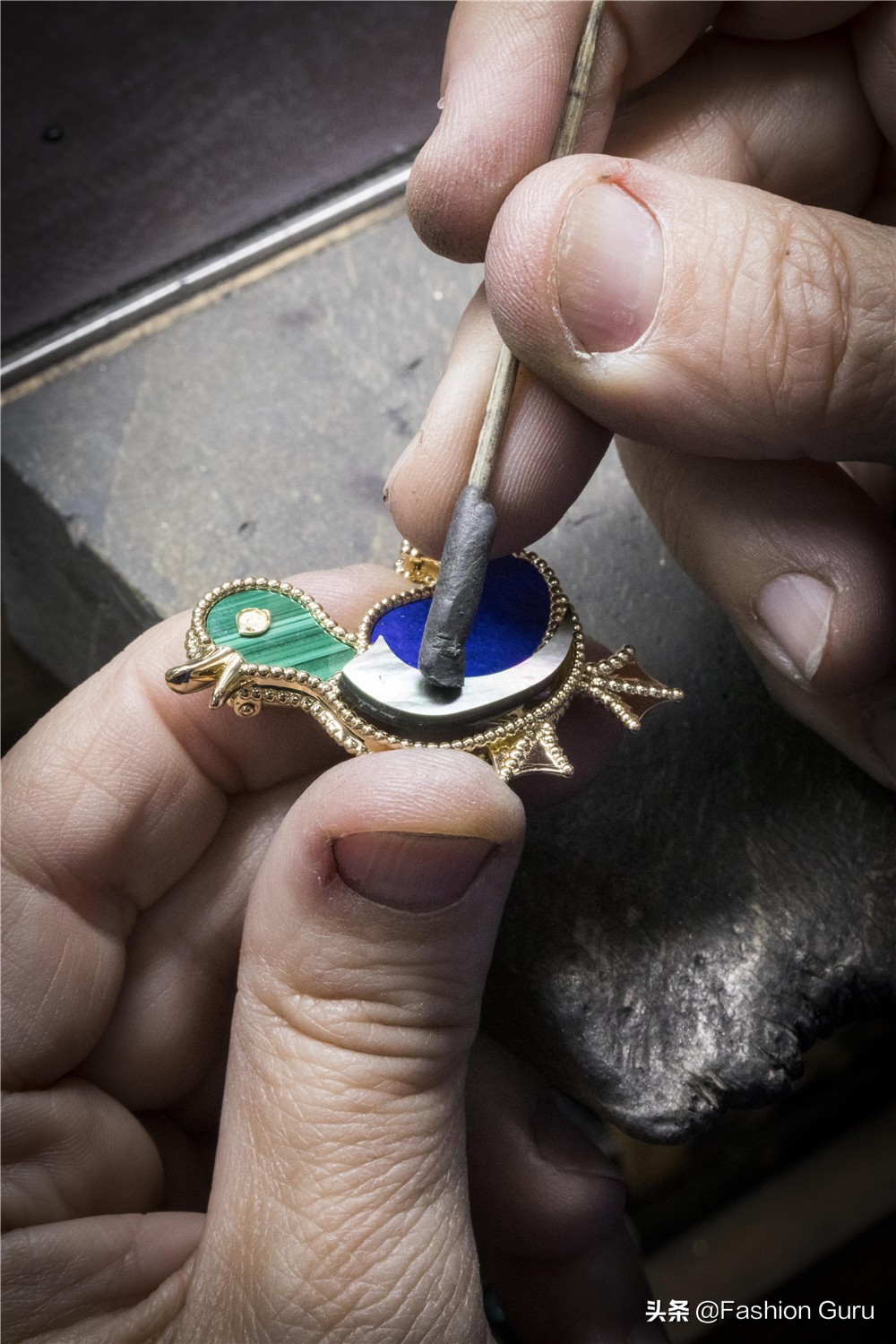 黑白相间梵克雅宝,梵克雅宝vancleefarpels限量版