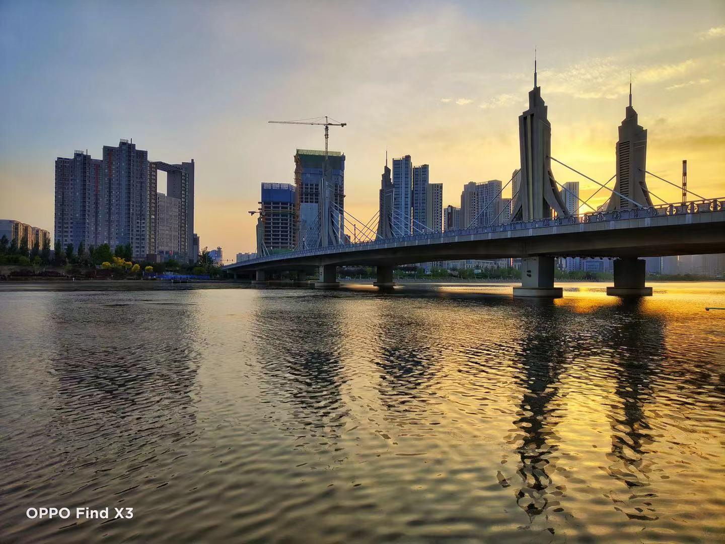 如果你对手机HDR效果不满意,或者手机没有慢门功能,我都能帮你