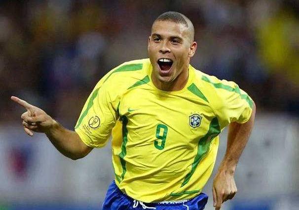 全世界最适合c罗的三大中锋,足坛史上十大巨星c罗仅能排第十