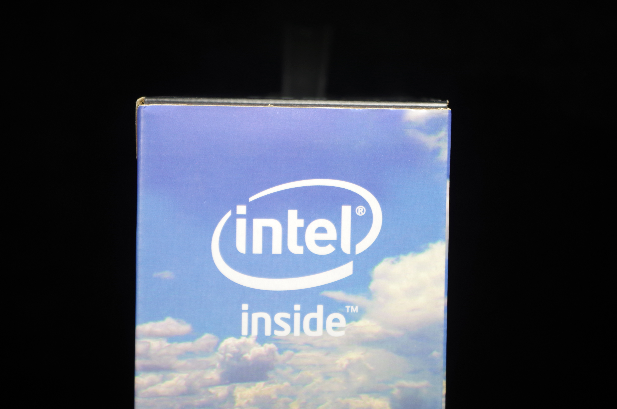 华硕飞行堡垒7怎么进入bios,华硕飞行堡垒7能加装机械硬盘吗