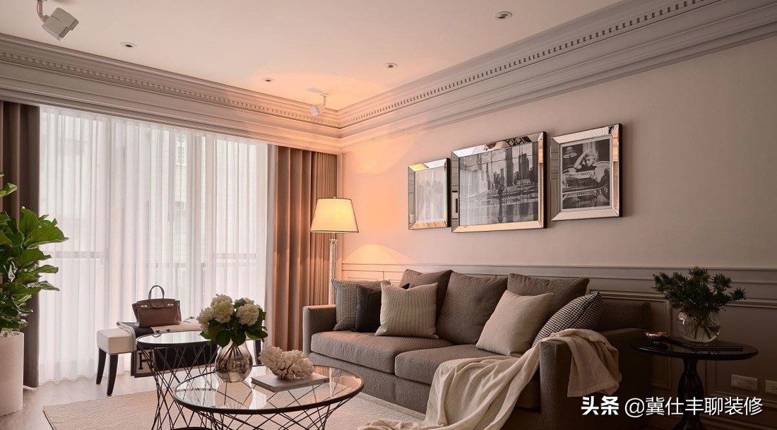 2020最流行石膏吊顶新中式设计图,四格子石膏线吊顶造型简单好看