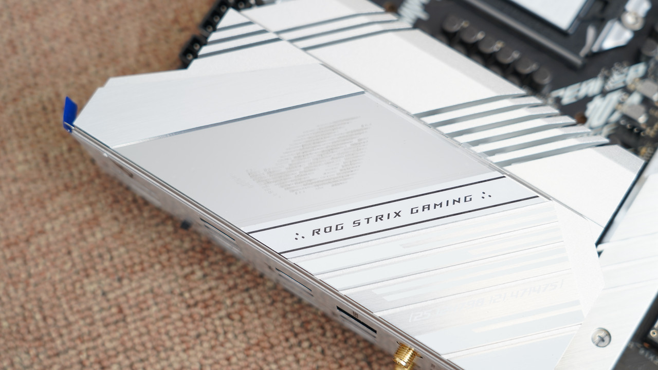 华硕z590吹雪支持3090吗,华硕z590-p和z590plus对比