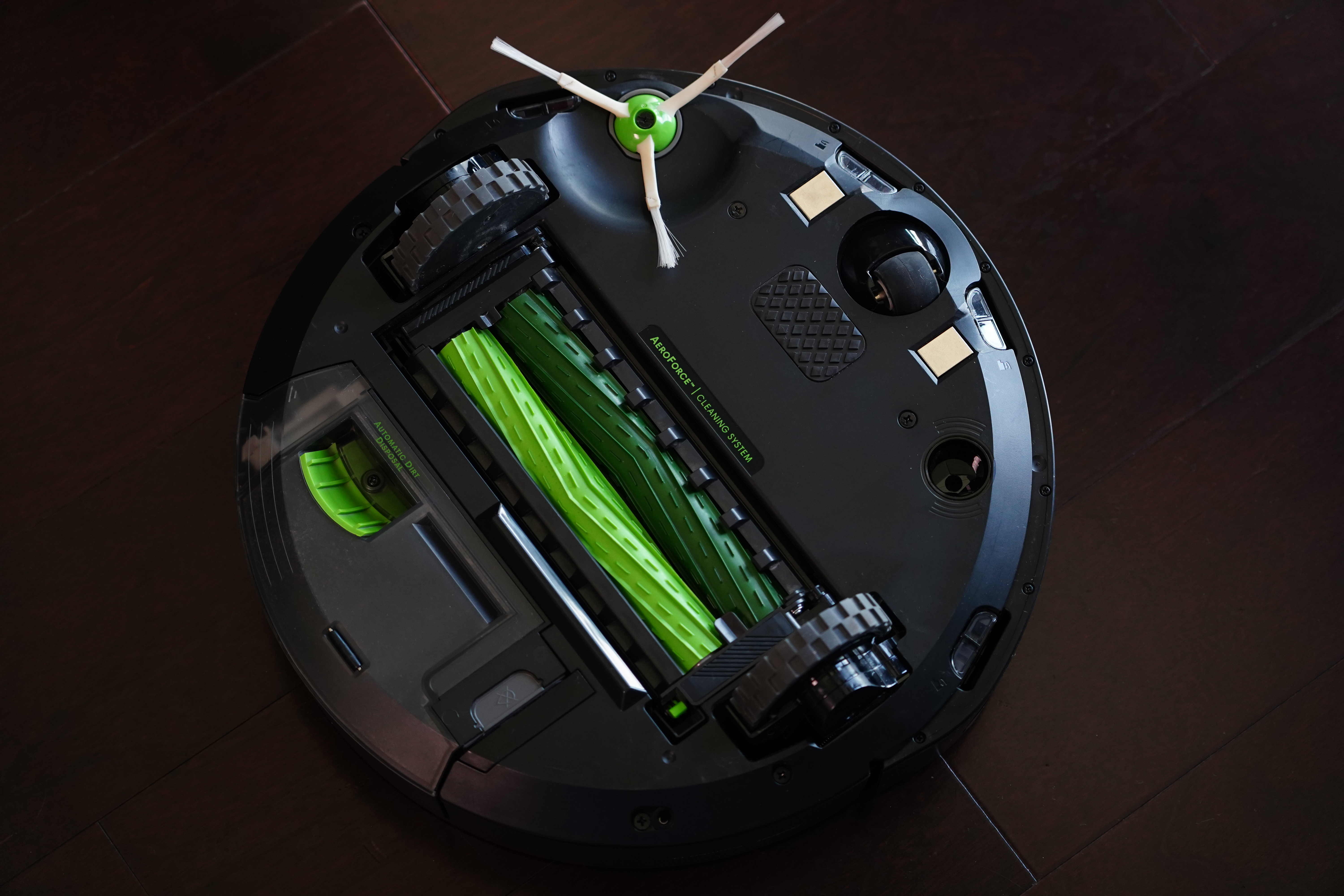 iroboti4扫地机器人使用教程,自动集尘扫地机器人清洁