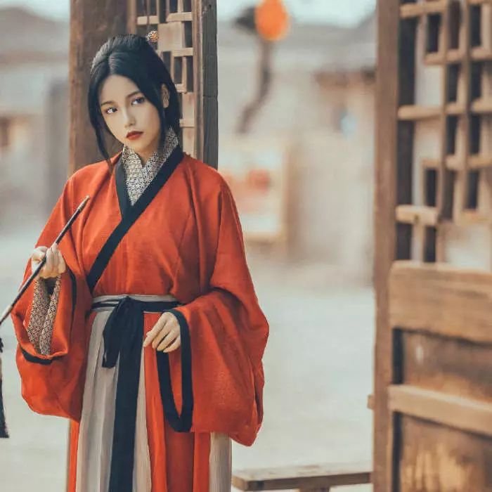 不染世俗的古风女头真人,有意境古风女头真人版