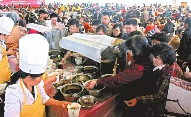 云南米线的花式吃法你试过几种,云南米线的正宗吃法