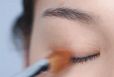 四色眼影盘怎么画眼影,新手眼影怎么画真的简单又好看