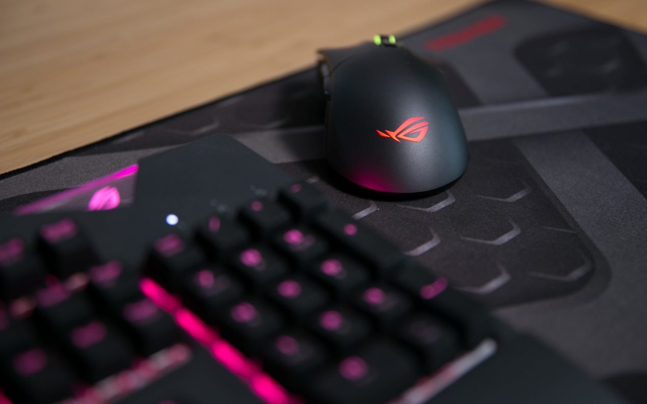 大手型无线鼠标rog,最好的rgb无线电竞鼠标