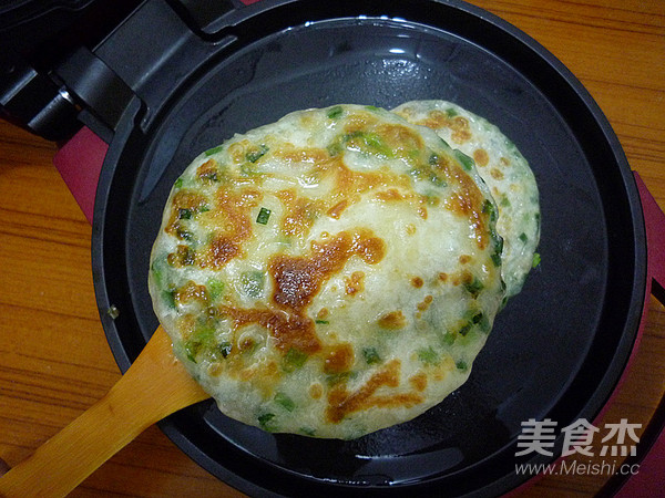 烙饼不发硬外酥里软,烙饼又干又硬试试这个方法