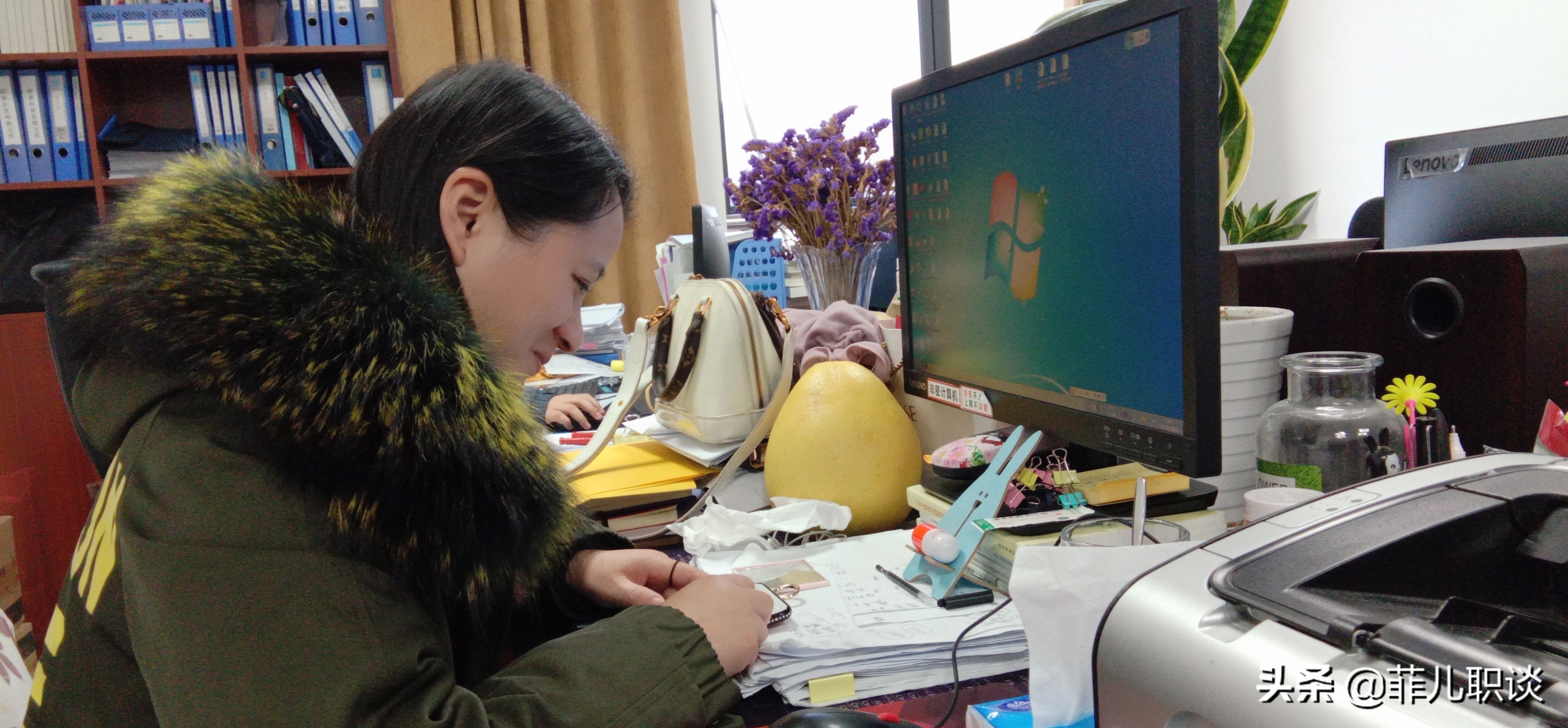 大学毕业拿着2000多的工资,大学毕业后工资才6000元丢人吗