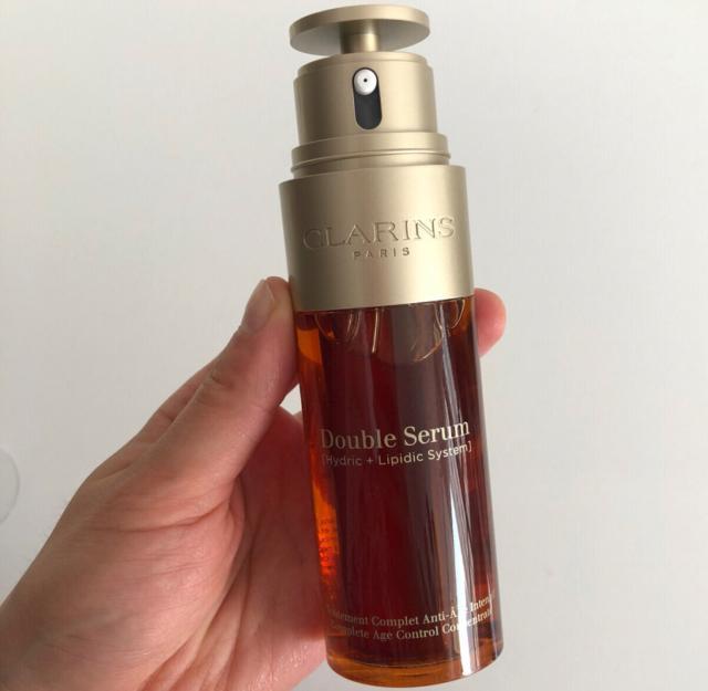 雅顿和cpb哪个精华好用,女生最值得入手的护肤品