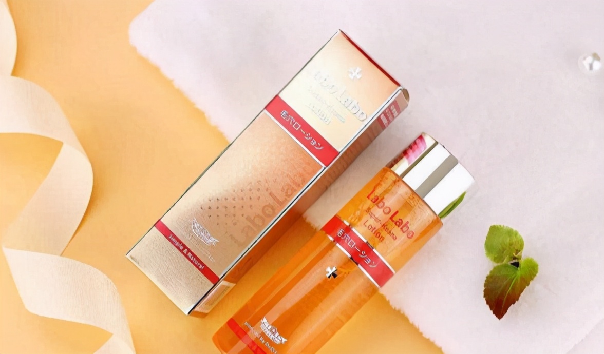 护肤品美白水乳好用推荐,补水保湿护肤品推荐控油爽肤水