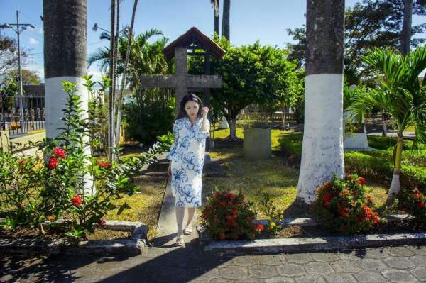 首个废除军队的国家,第1个废除奴隶制的国家