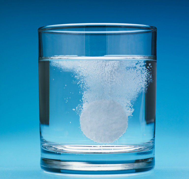 一个小小的泡腾片引发的悲剧,一粒泡腾片夺走10个月孩子的命