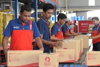 90后小伙一个人做电商,90后小伙义乌创业跨境电商