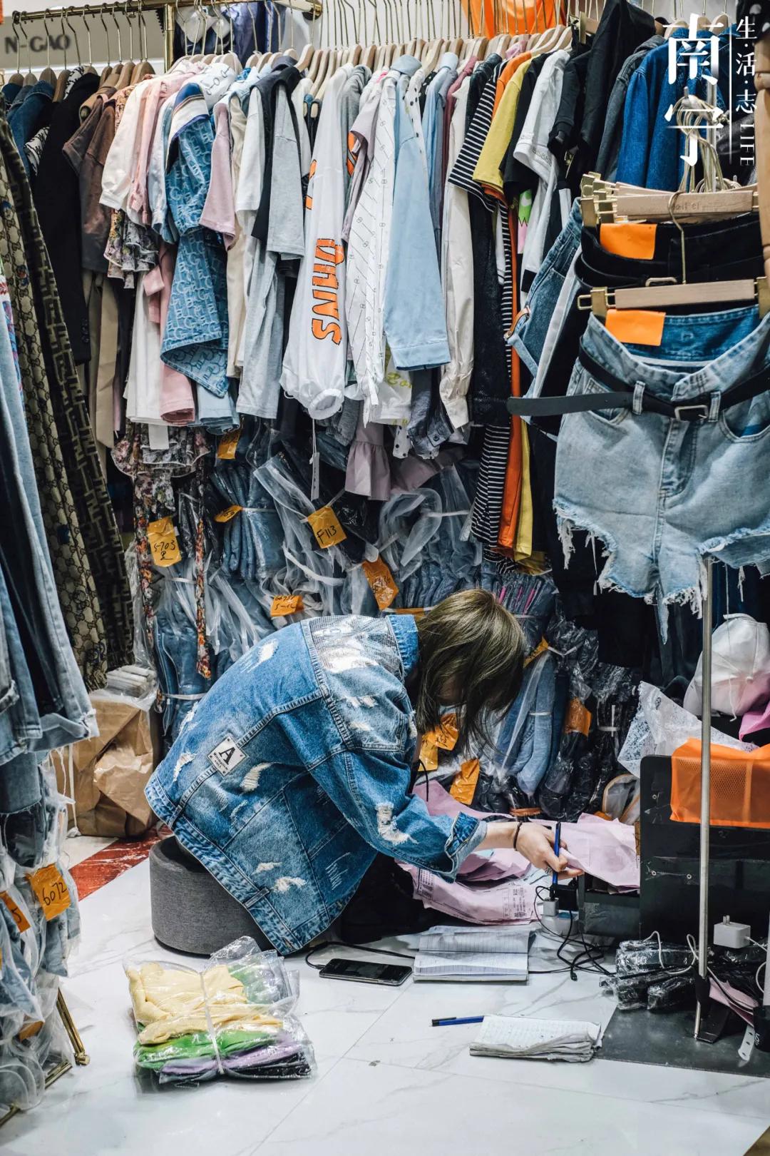 曾创出上亿流水，一个档口就能买宝马730，南宁这地方如今已没落