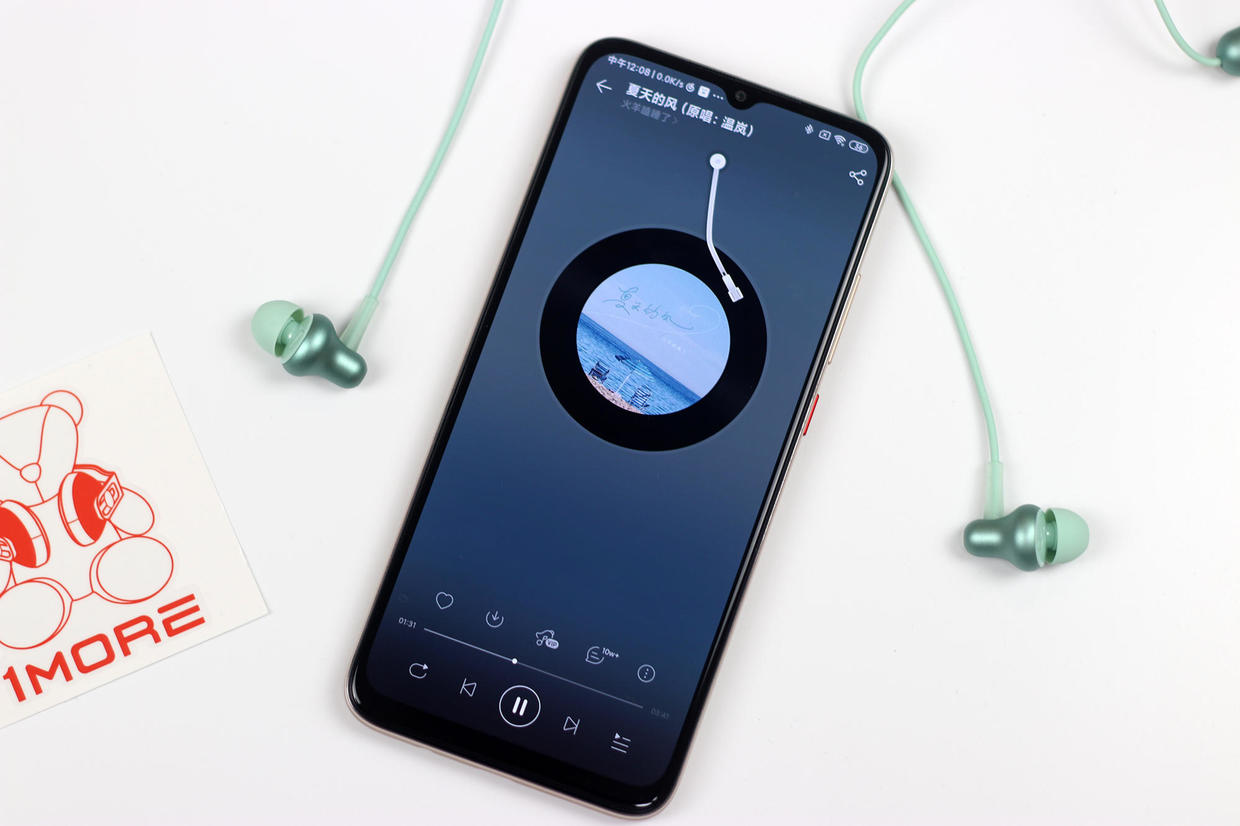 万魔真pro耳机,airpodspro和万魔蓝牙耳机哪个好