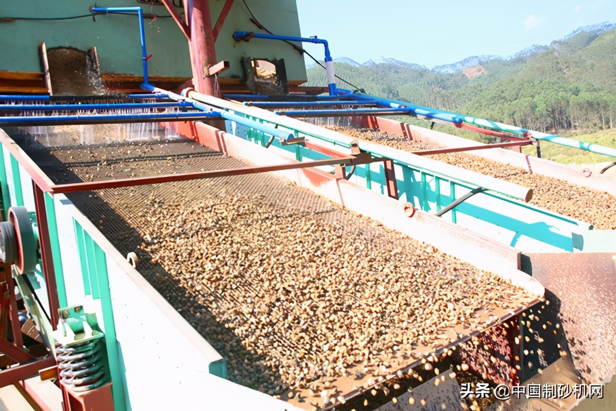 振动筛筛网老是坏怎么处理,不锈钢筛网清洗妙招