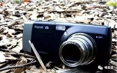 手机发展看似很快其实很慢,手机的发展已经进入瓶颈期了