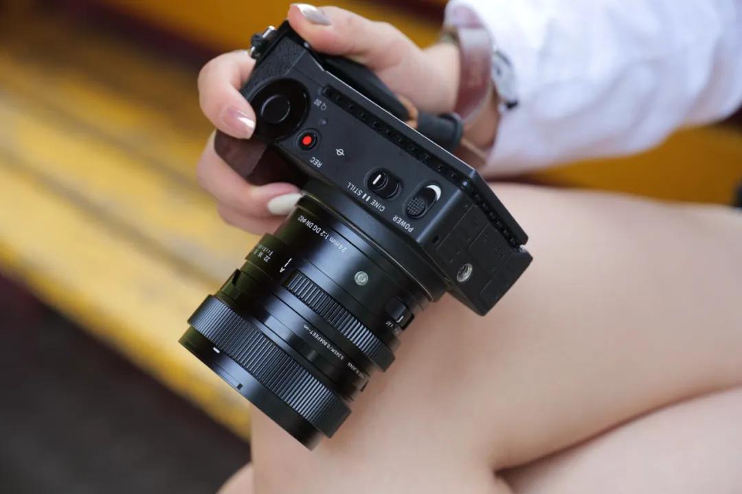 2470f2.8镜头拍出来效果,28mmf2.8镜头适合拍什么