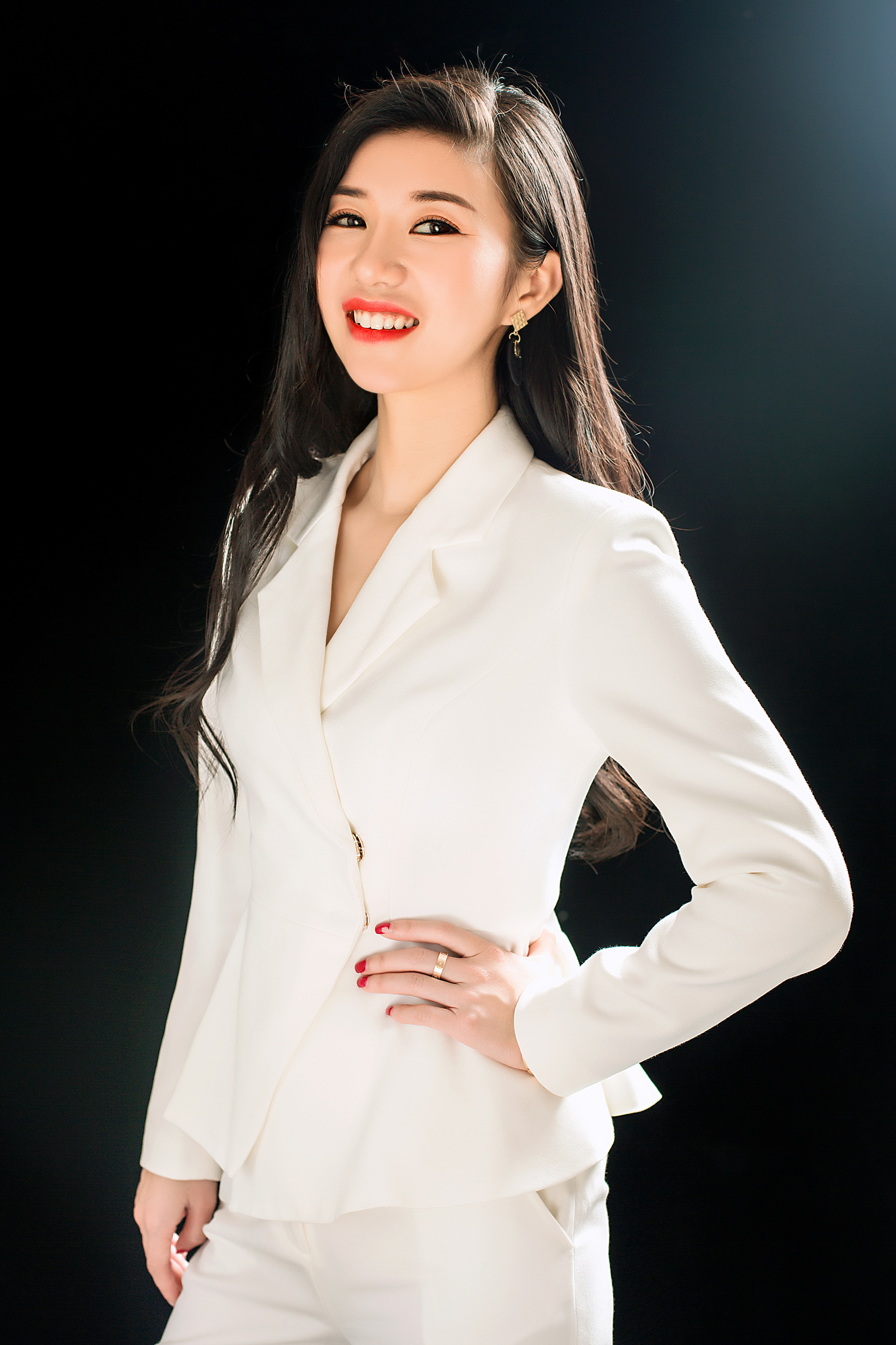 朵拉试衣间超级店长杨慧：跟紧趋势成就梦想