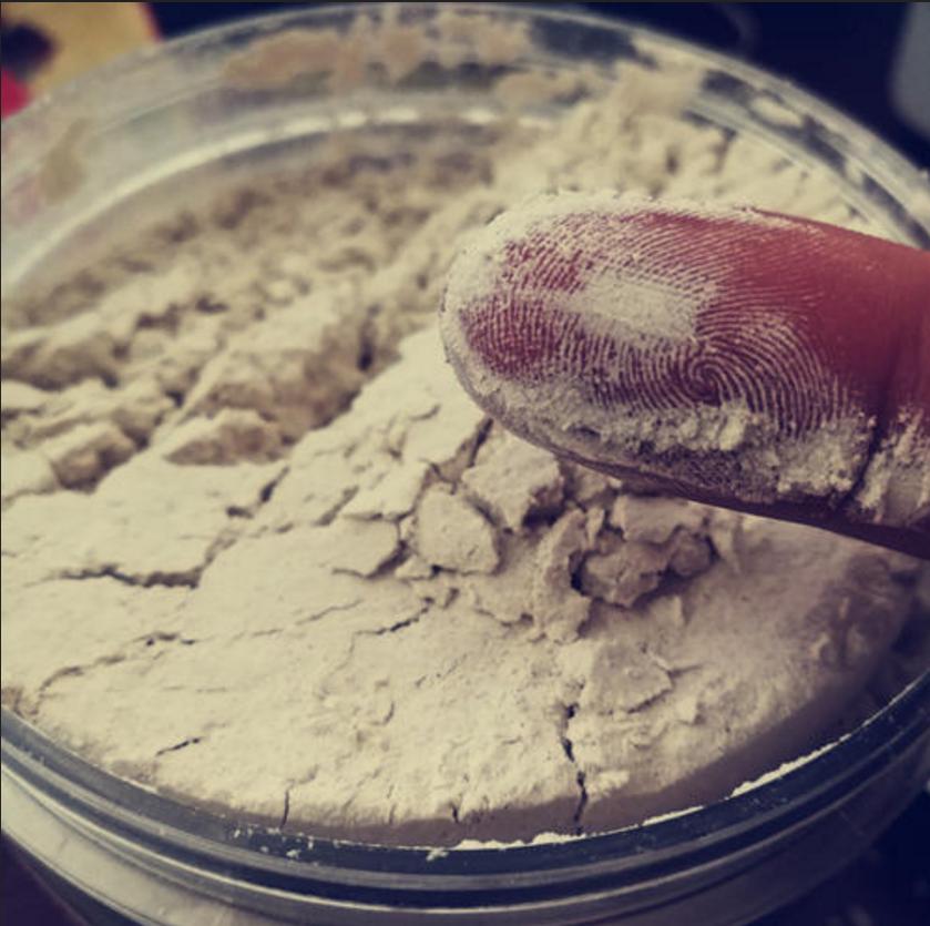 皮肤暗黄七子粉怎么调,皮肤暗黄暗沉敷什么面膜