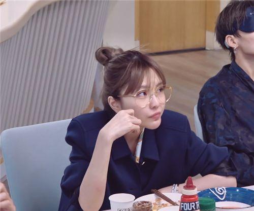 周扬青同款老花眼镜,周扬青眼睛