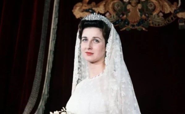 玛丽娜公主英国婚礼,英国王室玛丽娜