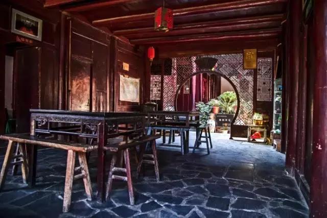 四川这座隐匿千年的古城,四川这座隐藏在喧闹中的千年古镇