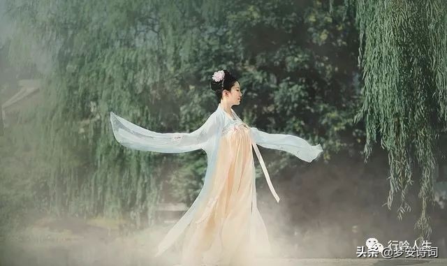 梦安|水岸春行,金丝柳影入画屏