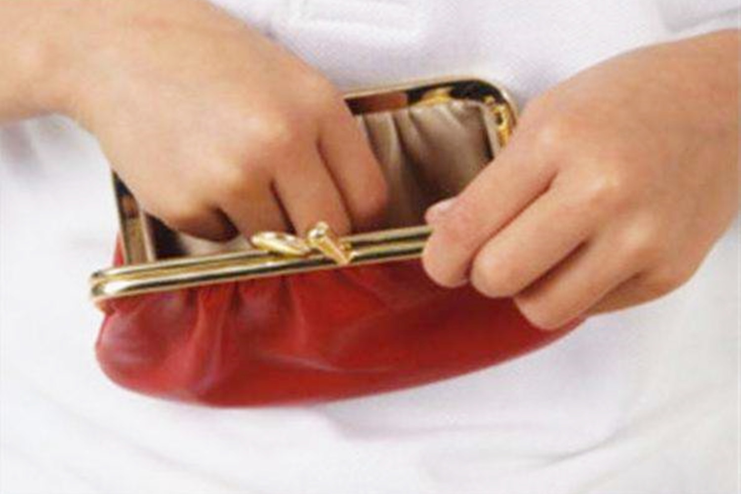 孩子出现偷窃行为,孩子有偷窃行为如何给老师反映