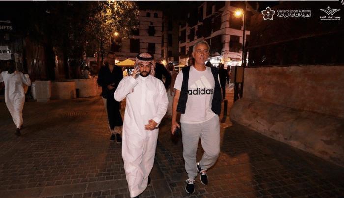 意甲挡不住穆里尼奥攀高枝：门德斯长袖善舞，偷师曼城放大招即可