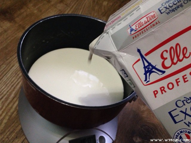 蛋挞怎么做的详细方法,蛋挞液做蛋挞的家常简单方法