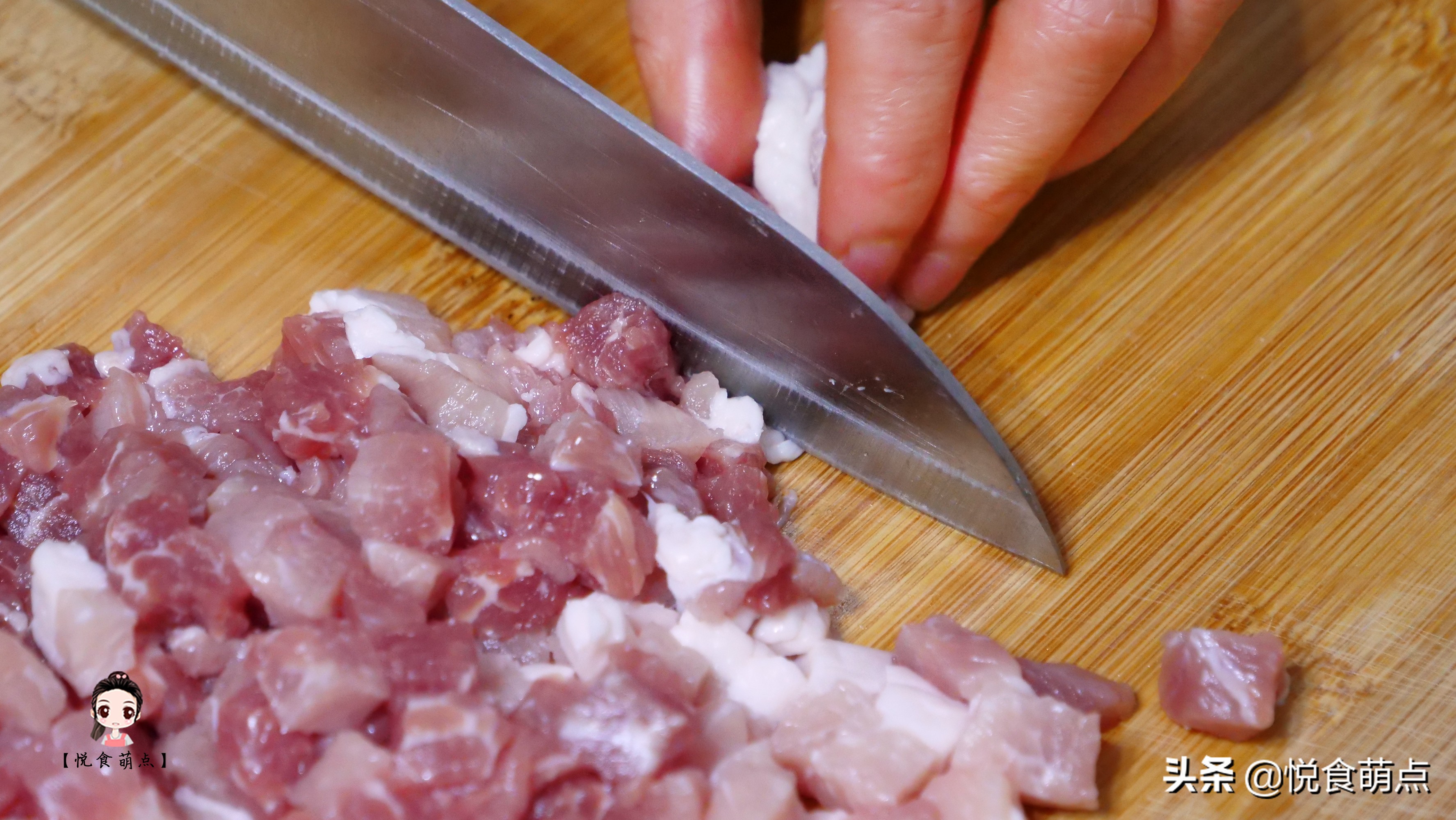 叉烧包做法口感绵软简单易学,叉烧包怎么做到又软又甜又香