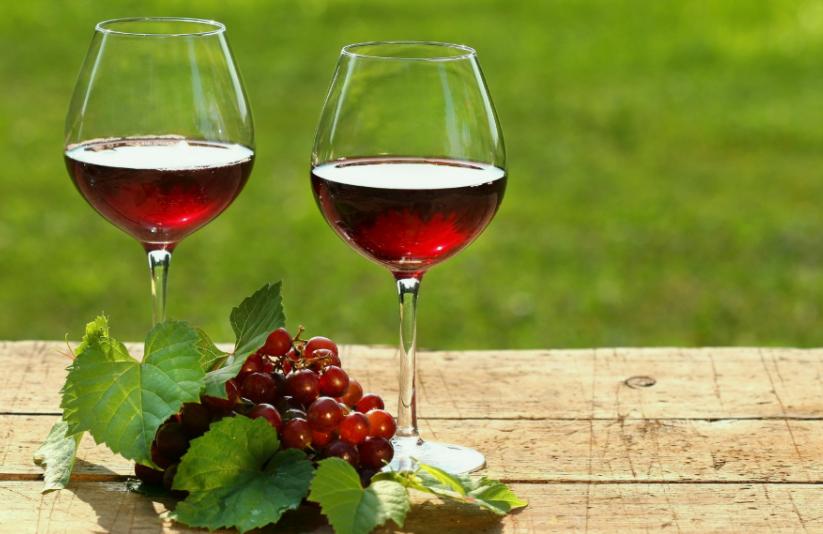 红酒醒酒劲大还是不醒酒劲大,红酒为什么要醒酒醒多长时间