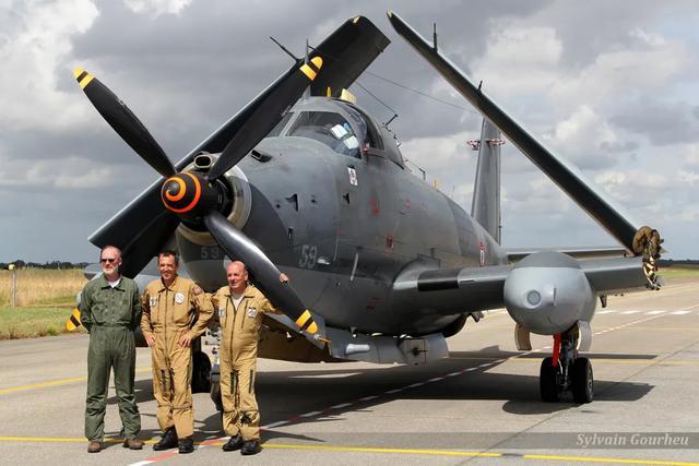 印度航母首次海试,印度国产航母海试视频