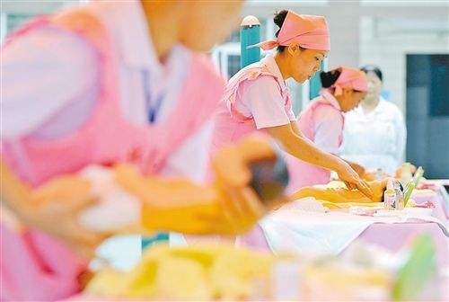 如何选择金牌月嫂,如何选金牌月嫂