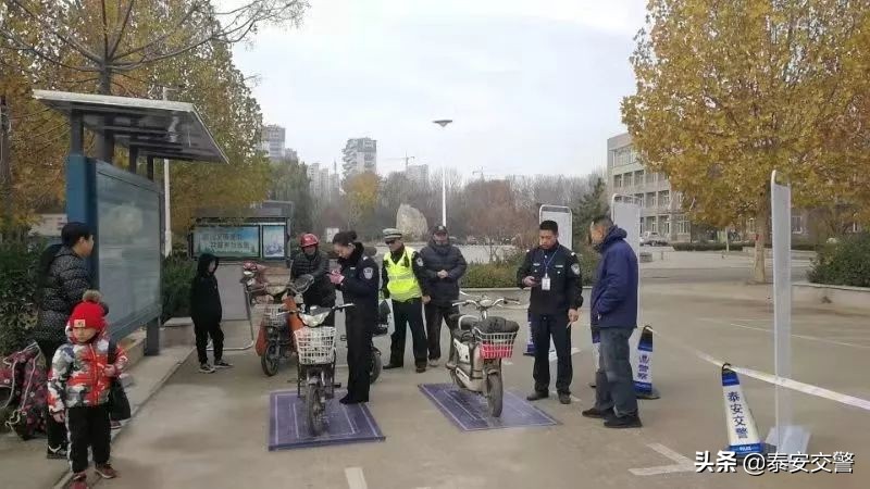 电动车挂牌要不要办驾驶证,电动车挂牌不用买保险可以吗