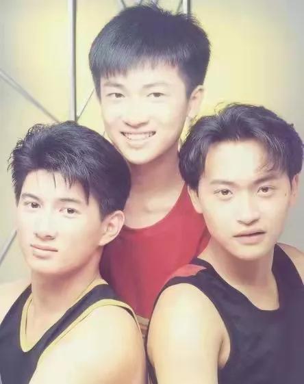 伊能静的坎坷情史：亲手葬送23年感情，离婚后嫁秦昊收获幸福