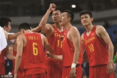 日本男篮比国足还狠!2混血2归化1本土组史上最强5虎,男篮小心了