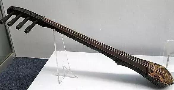 蒙古传统乐器与流行音乐结合,蒙古族民间弹拨乐器是什么