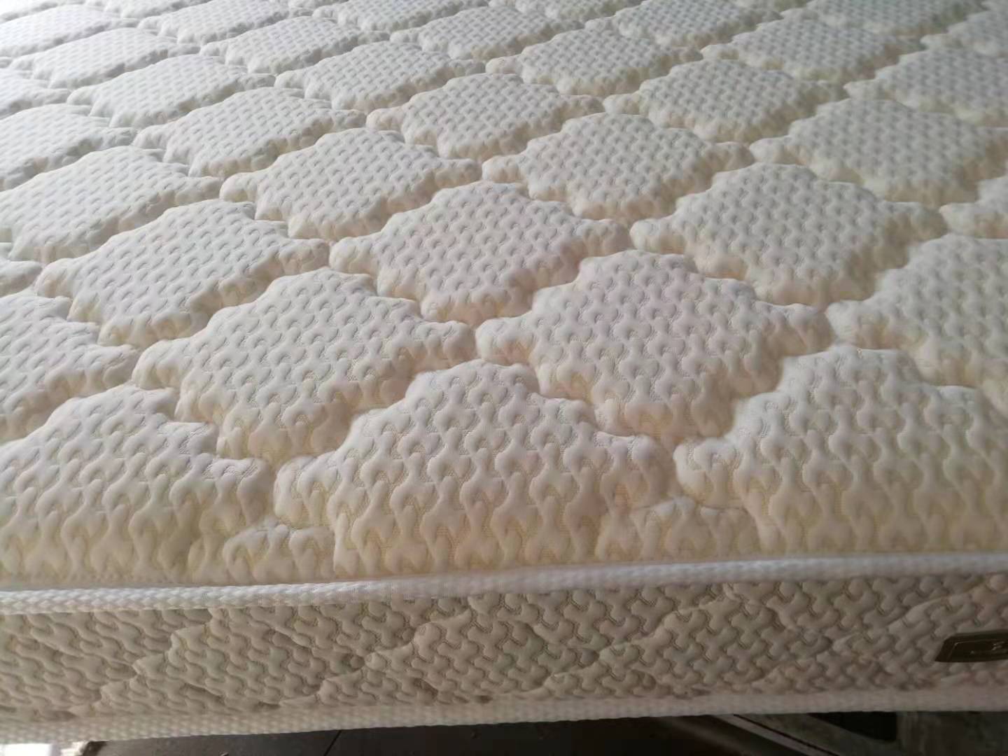 床垫哪种品牌好用又实惠,床垫要选什么床垫比较好呢